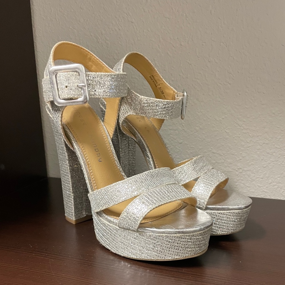 Chinese Laundry Allspice Platform Heels